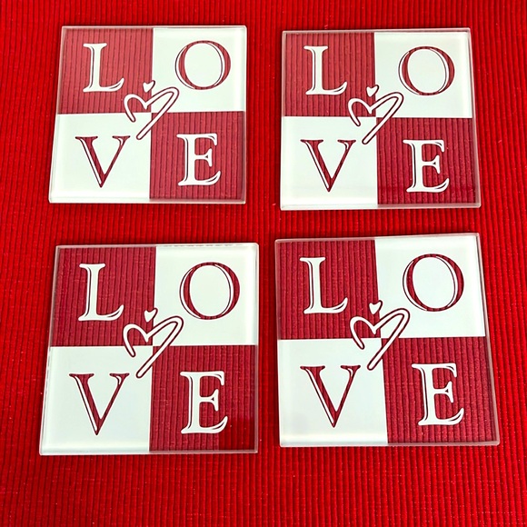 NWOT 4 glass LOVE coasters - Picture 1 of 5